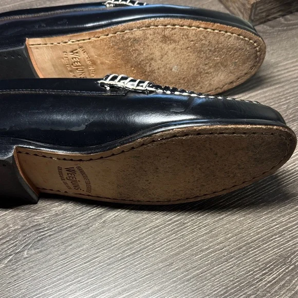 G.H. Bass & Co. Black and White Loafers - Picture 8 of 9